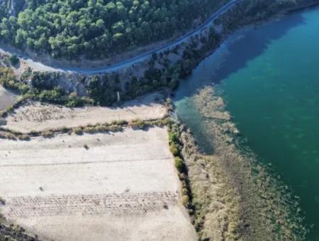 3210M2 2B Grundstück Zum Verkauf Am See In Çandır