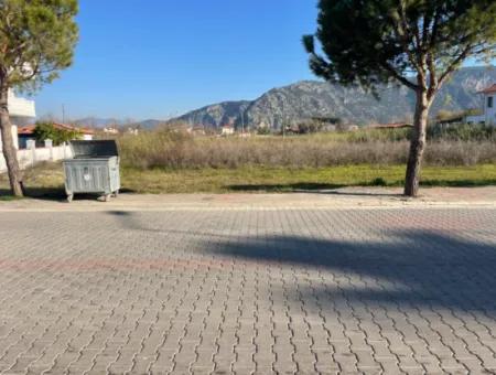 Dalyan 1000M2 Köşebaşı Land For Sale