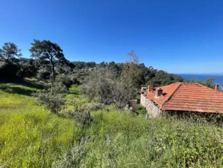 Village House For Sale In 4,400M2 Land With Full Sea View In Gökbel