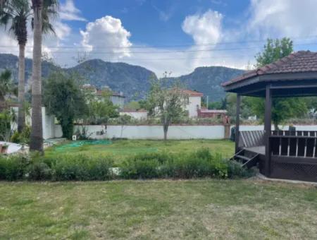 Villa For Sale In Okçular On 1007M2 Plot