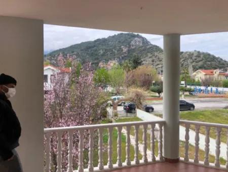 Dalyan Maraş'ta 1532M2 Satılık Villa